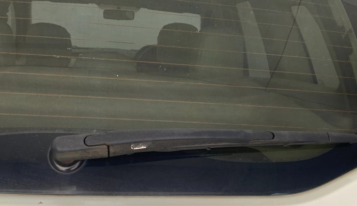 2013 Nissan Terrano XL D THP 110 PS, Diesel, Manual, 1,42,835 km, Rear Wiper