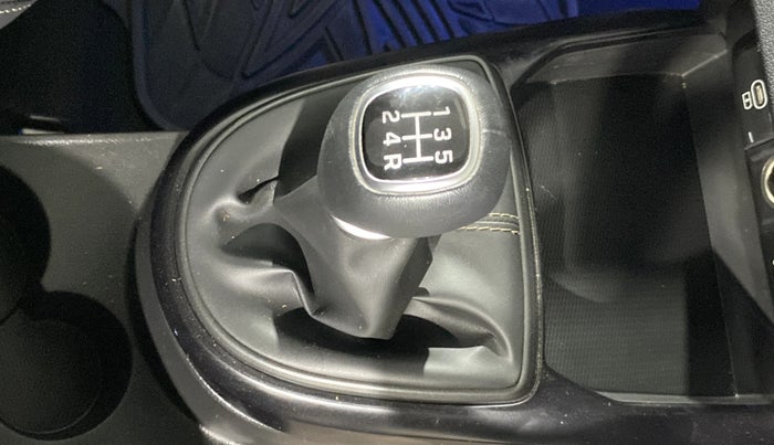 2025 Hyundai EXTER SX(O), Petrol, Manual, 6,040 km, Gear Lever