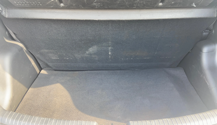 2016 Hyundai Grand i10 SPORTZ 1.2 KAPPA VTVT, Petrol, Manual, 51,857 km, Boot Inside