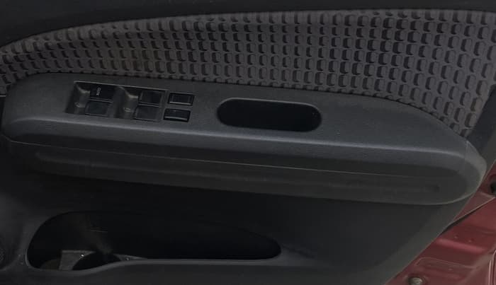 2015 Maruti Ritz VXI, Petrol, Manual, 81,740 km, Driver Side Door Panels Control