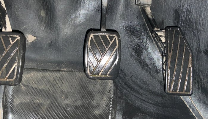 2022 Maruti Baleno DELTA PETROL 1.2, Petrol, Manual, 48,749 km, Pedals