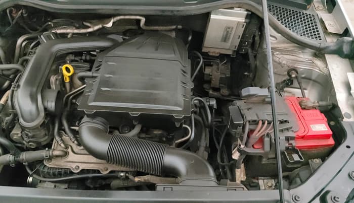 2021 Volkswagen Polo COMFORTLINE 1.0L TSI, Petrol, Manual, 1,09,376 km, Engine View - Left