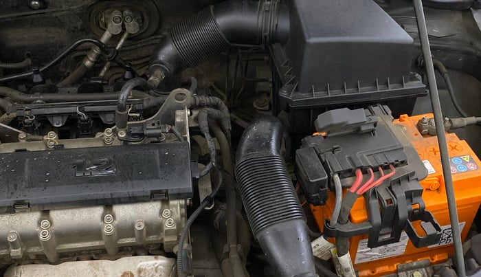 2015 Volkswagen Polo HIGHLINE1.2L, Petrol, Manual, 48,446 km, Engine View - Left