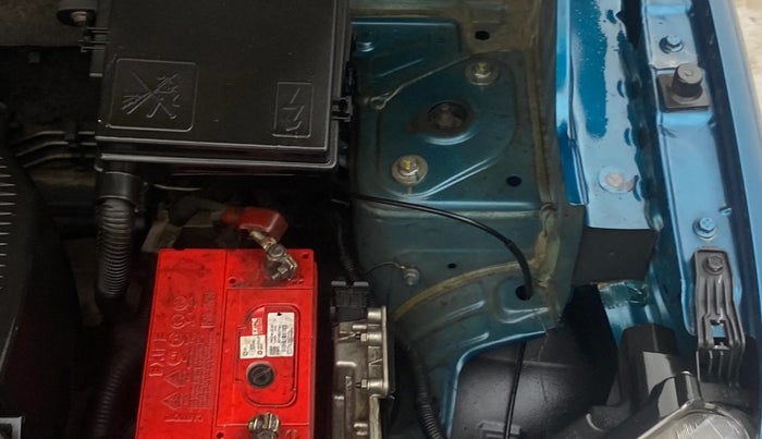 2020 Renault Kwid RXT 1.0 AMT (O), Petrol, Automatic, 31,576 km, Engine View - Left