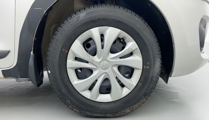 2019 Maruti Swift VXI, Petrol, Manual, 25,661 km, Right Front Wheel