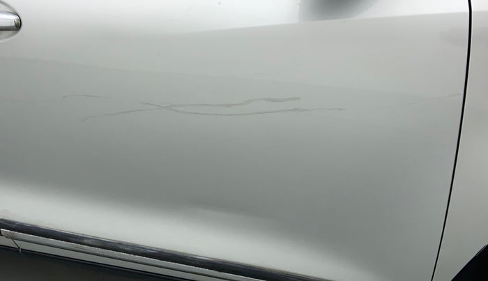 2019 Maruti Swift VXI, Petrol, Manual, 25,661 km, Driver-side door - Minor scratches