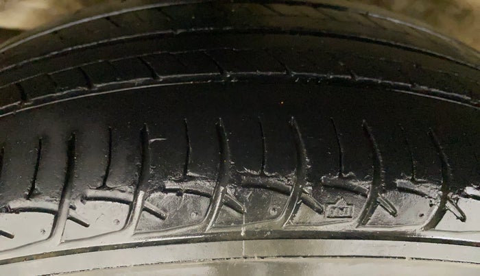 2015 Honda Jazz 1.2L I-VTEC E, Petrol, Manual, 37,093 km, Right Rear Tyre Tread