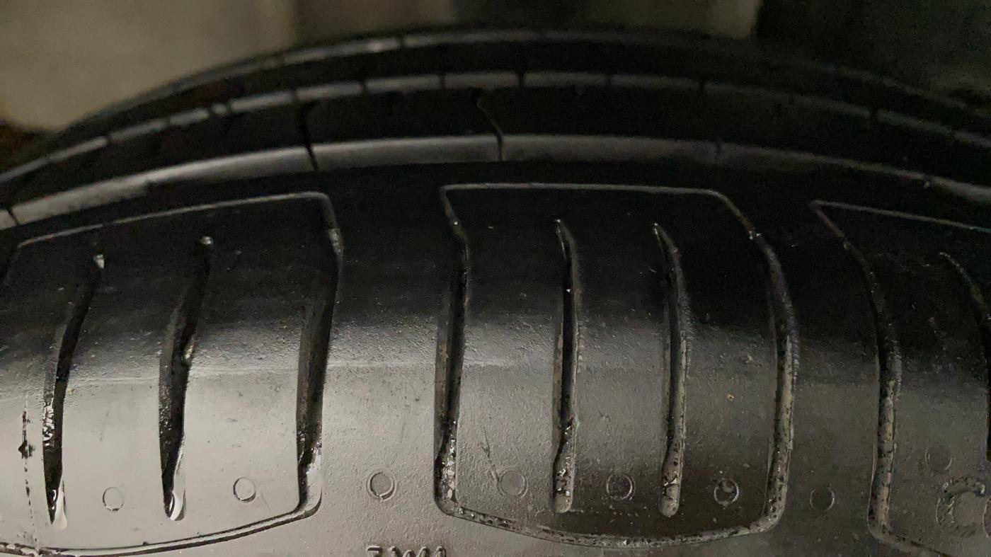 2018 Tata Tiago XZ PETROL, Petrol, Manual, 35,492 km, Right Rear Tyre Tread