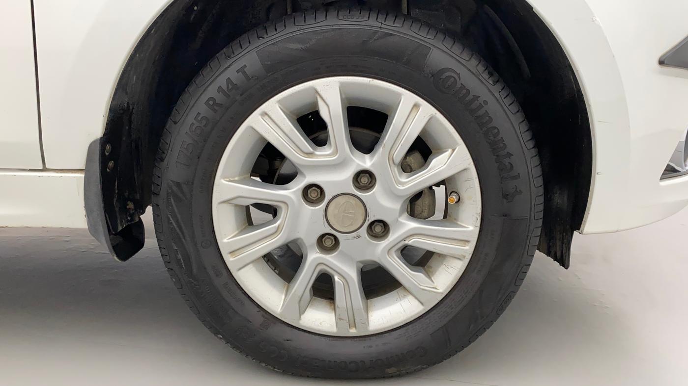 2018 Tata Tiago XZ PETROL, Petrol, Manual, 35,492 km, Right Front Wheel