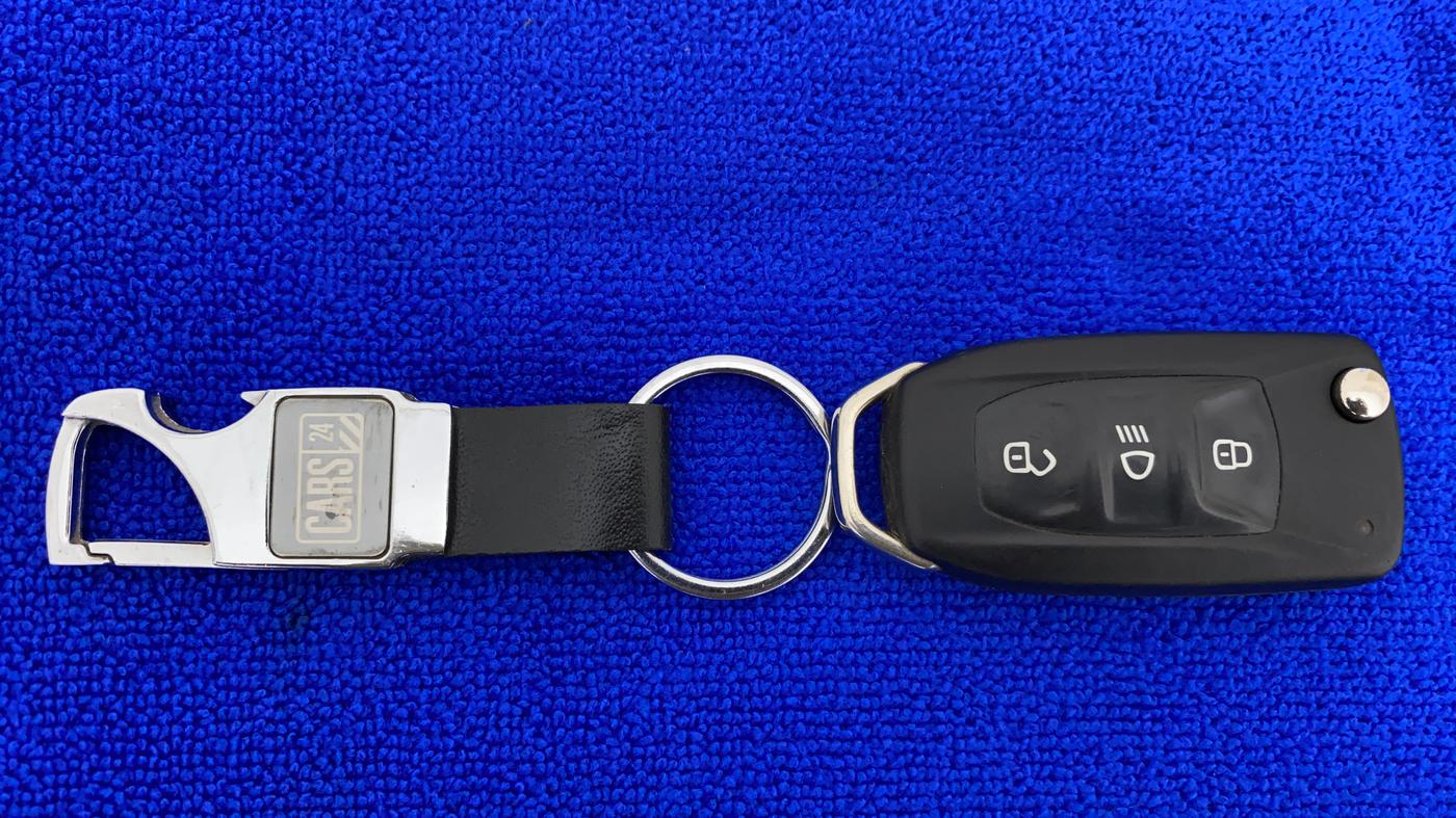2018 Tata Tiago XZ PETROL, Petrol, Manual, 35,492 km, Key Close Up