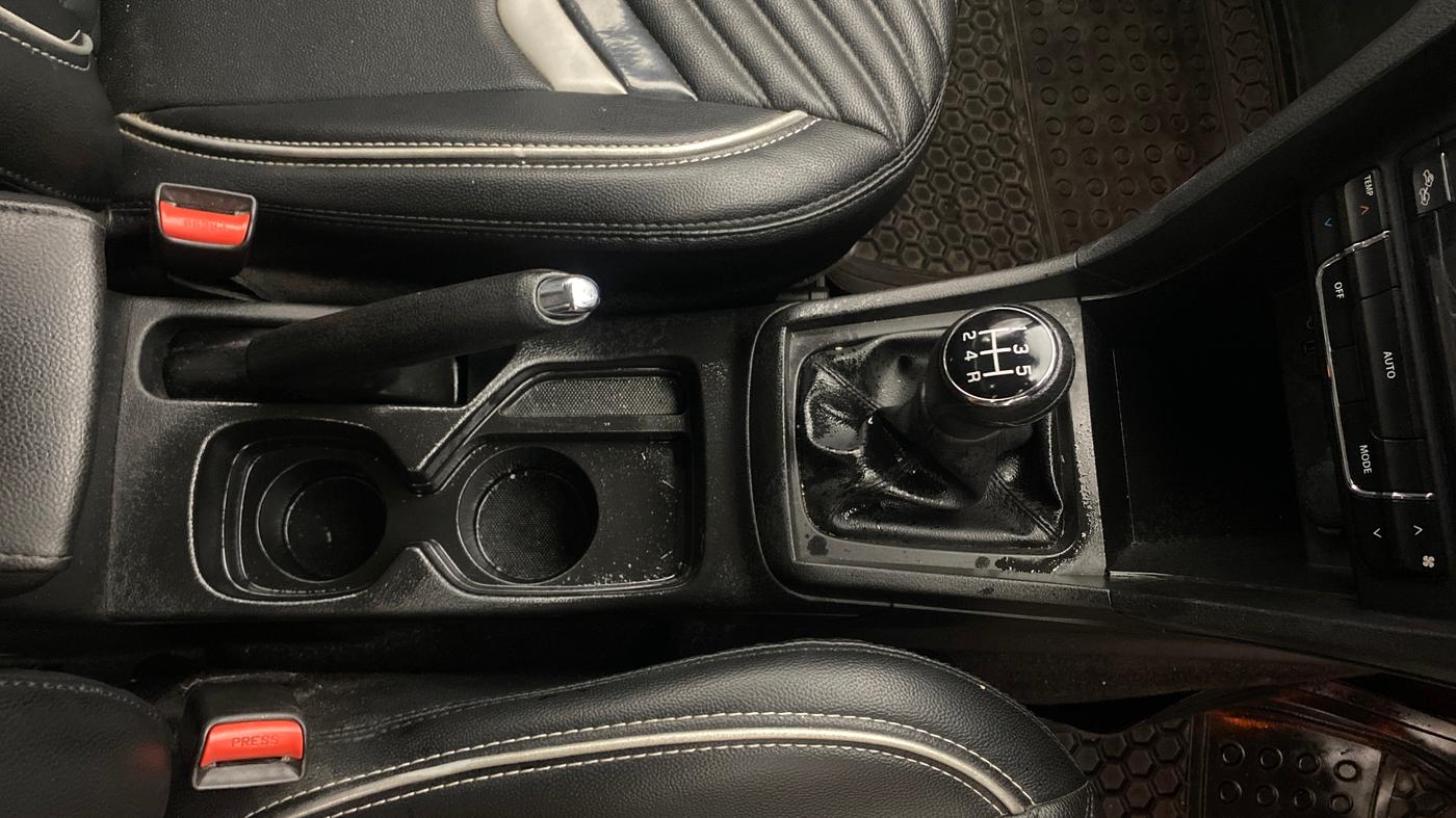 2021 Maruti Vitara Brezza ZXI PLUS DUAL TONE, Petrol, Manual, 19,752 km, Gear Lever
