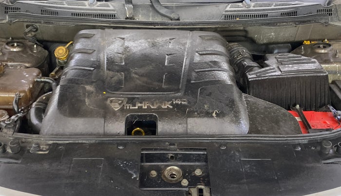2014 Mahindra XUV500 W8, Diesel, Manual, 1,41,065 km, Engine View