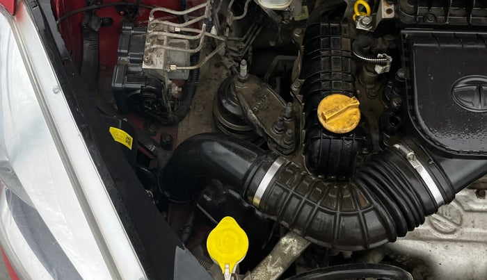 2019 Tata Tiago XE PETROL, CNG, Manual, 93,643 km, Engine View - Right