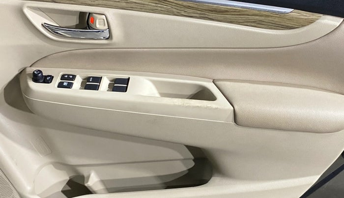 2020 Maruti Ciaz ALPHA 1.5 SHVS PETROL, Petrol, Manual, 19,720 km, Driver Side Door Panels Control