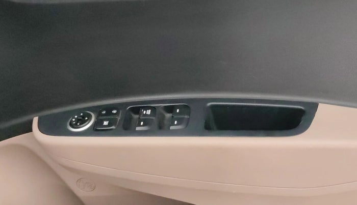 2016 Hyundai Grand i10 MAGNA 1.2 KAPPA VTVT, Petrol, Manual, 45,536 km, Driver Side Door Panels Control