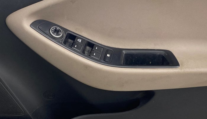 2019 Hyundai Elite i20 MAGNA PLUS 1.2, Petrol, Manual, 82,309 km, Driver Side Door Panels Control