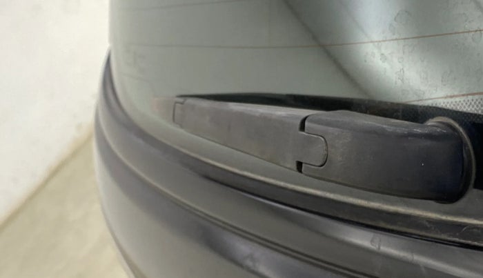 2019 Jeep Compass SPORT PLUS 1.4 PETROL, Petrol, Manual, 1,36,754 km, Rear Wiper