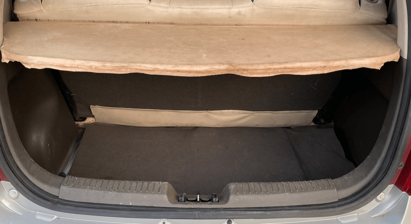 2014 Hyundai i10 MAGNA 1.1, Petrol, Manual, 76,750 km, Boot Inside