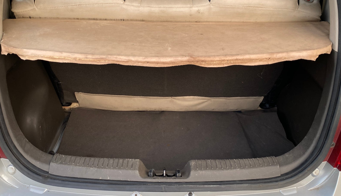 2014 Hyundai i10 MAGNA 1.1, Petrol, Manual, 76,750 km, Boot Inside