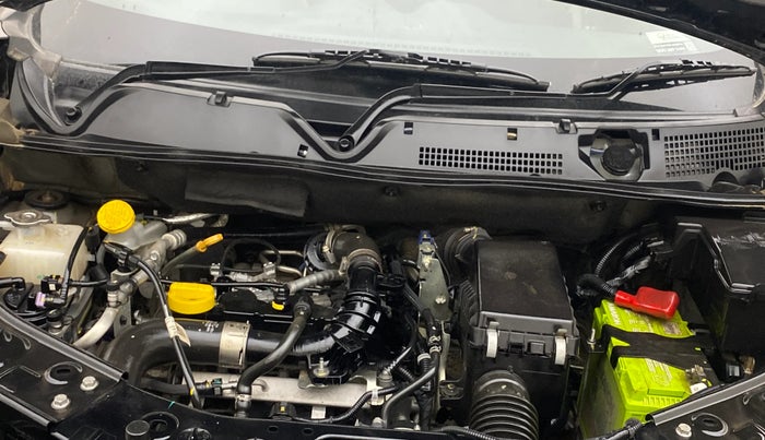 2022 Nissan MAGNITE XV PREMIUM TURBO CVT, Petrol, Automatic, 31,977 km, Engine View