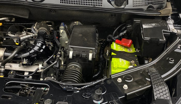 2022 Nissan MAGNITE XV PREMIUM TURBO CVT, Petrol, Automatic, 31,977 km, Engine View - Left