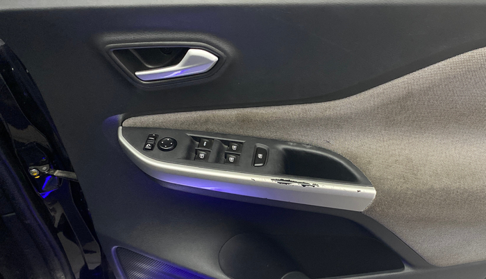 2023 Nissan MAGNITE XL, Petrol, Manual, 41,704 km, Driver Side Door Panels Control