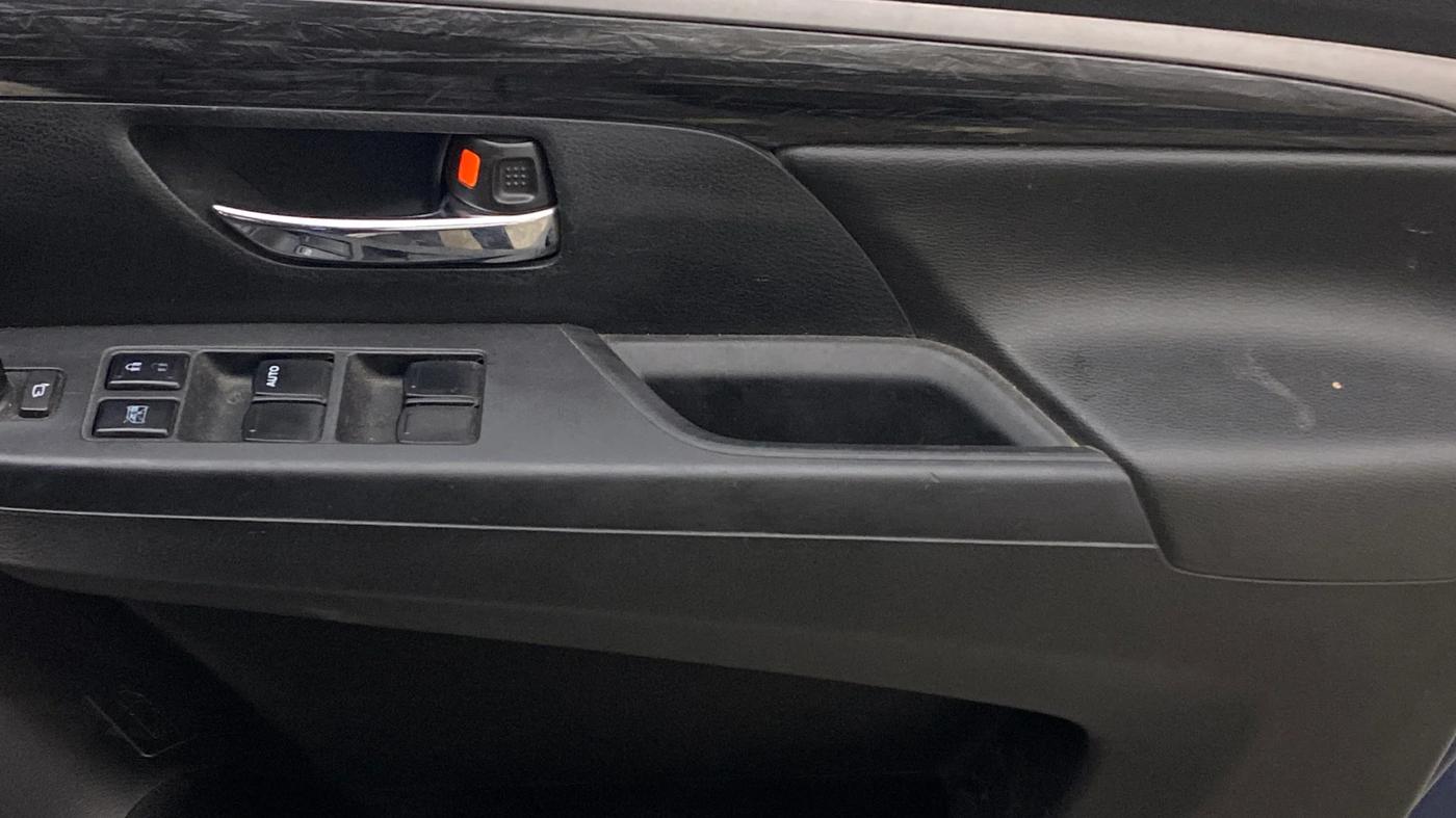 2020 Maruti XL6 ALPHA MT, Petrol, Manual, 1,39,988 km, Driver Side Door Panels Control