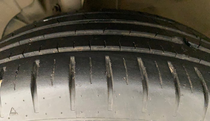 2016 Maruti Baleno ZETA PETROL 1.2, Petrol, Manual, 36,236 km, Left Front Tyre Tread