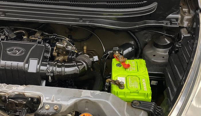 2016 Hyundai Eon MAGNA +, Petrol, Manual, 1,36,063 km, Engine View - Left