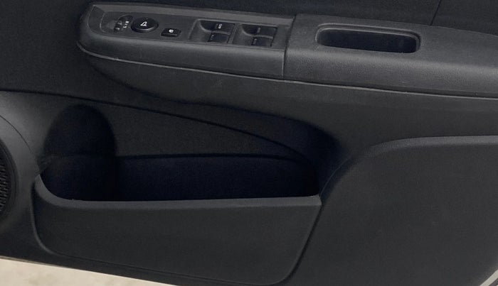 2017 Honda BR-V 1.5L I-VTEC S, Petrol, Manual, 58,372 km, Driver Side Door Panels Control