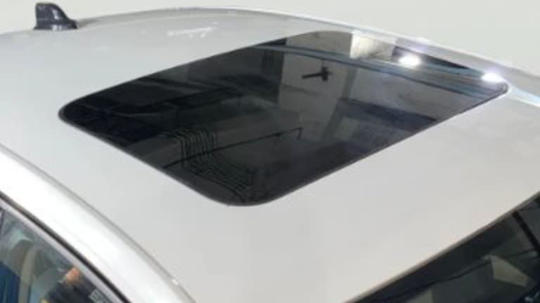 2023 Skoda SLAVIA STYLE 1.0L TSI AT, Petrol, Automatic, 20,347 km, Moonroof/ Sunroof