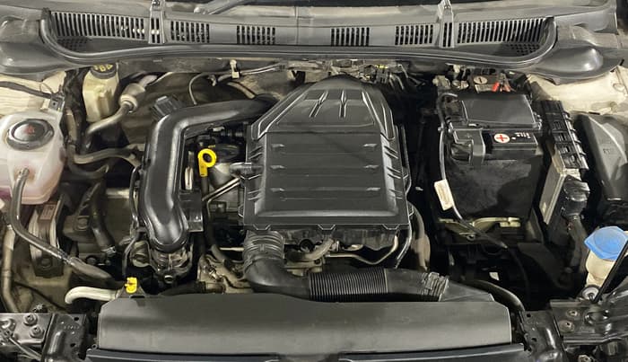 2023 Skoda SLAVIA STYLE 1.0L TSI AT, Petrol, Automatic, 20,347 km, Engine View