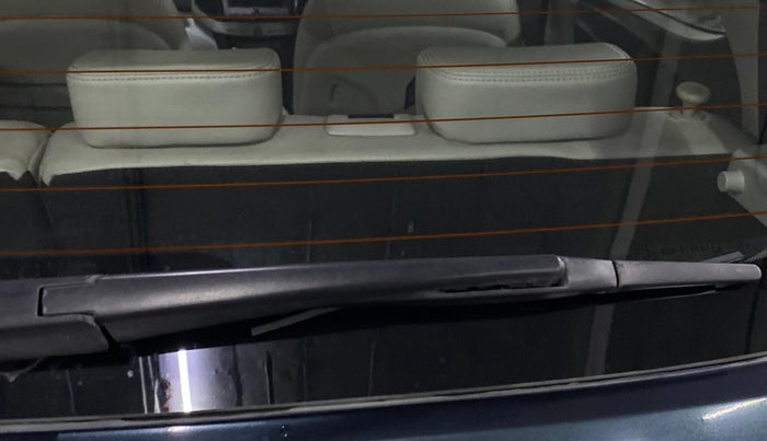 2019 Mahindra XUV300 W8 (O) 1.5 DIESEL, Diesel, Manual, 57,422 km, Rear Wiper