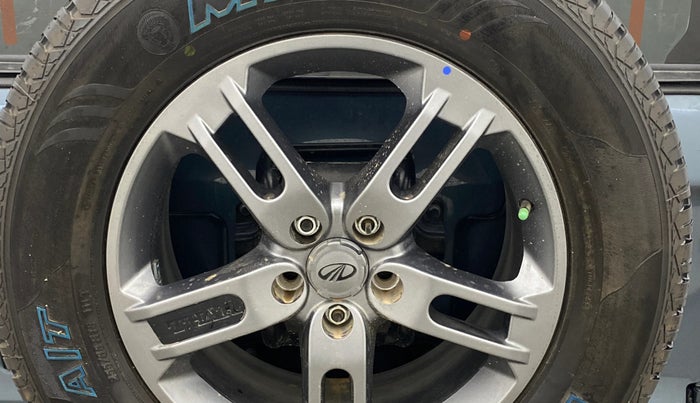 2022 Mahindra Thar LX PETROL HT 4WD AT, Petrol, Automatic, 15,336 km, Spare Tyre