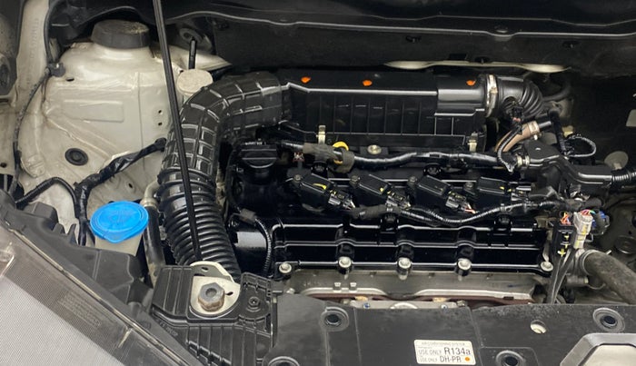 2020 Maruti XL6 ZETA MT, Petrol, Manual, 40,369 km, Engine View - Right