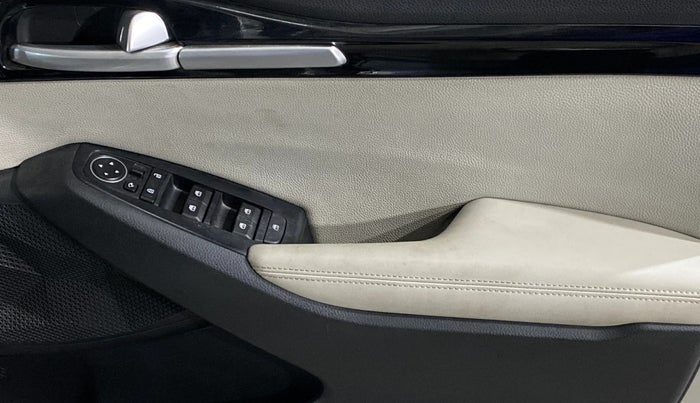 2023 KIA SELTOS HTX PETROL 1.5, Petrol, Manual, 19,512 km, Driver Side Door Panels Control