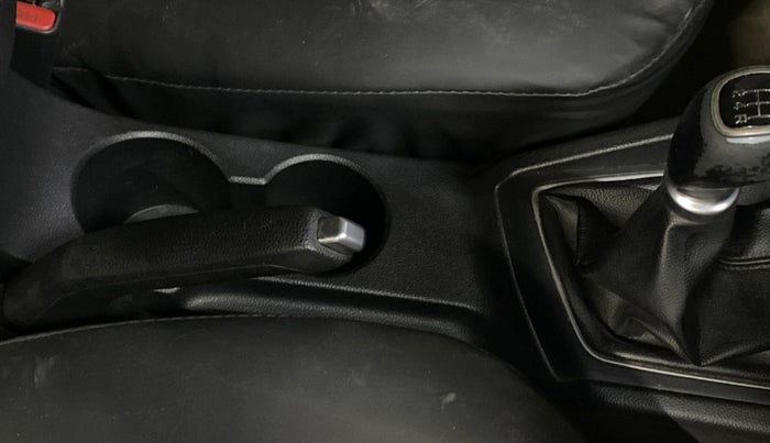 2016 Hyundai Elite i20 ASTA 1.2 (O), Petrol, Manual, 82,580 km, Gear Lever