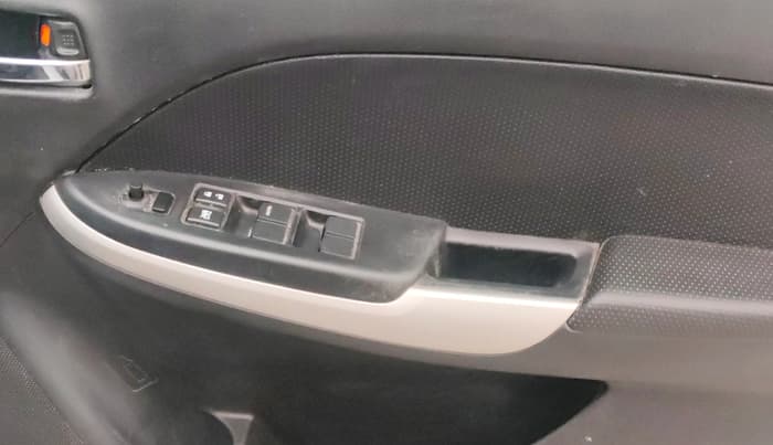 2018 Maruti Baleno ALPHA PETROL 1.2, Petrol, Manual, 1,14,531 km, Driver Side Door Panels Control