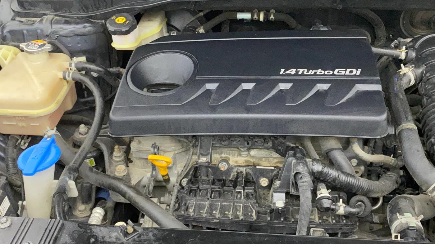 2022 KIA CARENS LUXURY PLUS 1.4 PETROL 7 STR, Petrol, Manual, 30,336 km, Engine View - Right