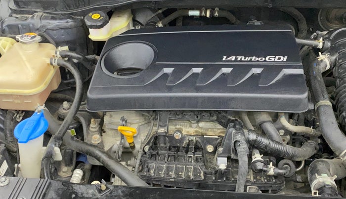 2022 KIA CARENS LUXURY PLUS 1.4 PETROL 7 STR, Petrol, Manual, 30,236 km, Engine View - Right