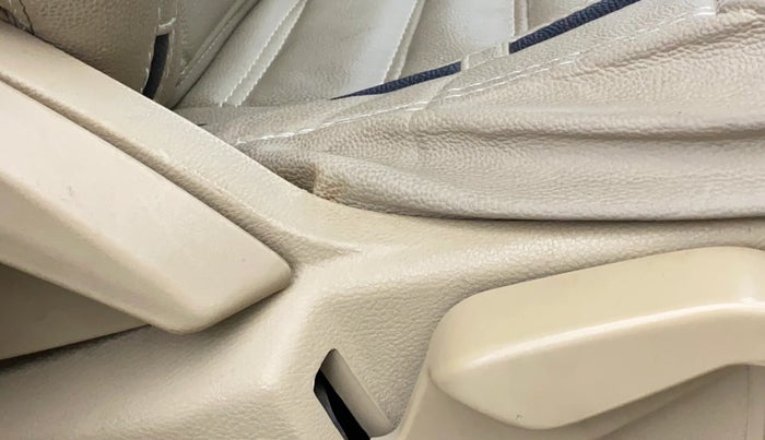 2016 Ford Figo Aspire TITANIUM 1.5 PETROL AT, Petrol, Automatic, 78,294 km, Driver Side Adjustment Panel