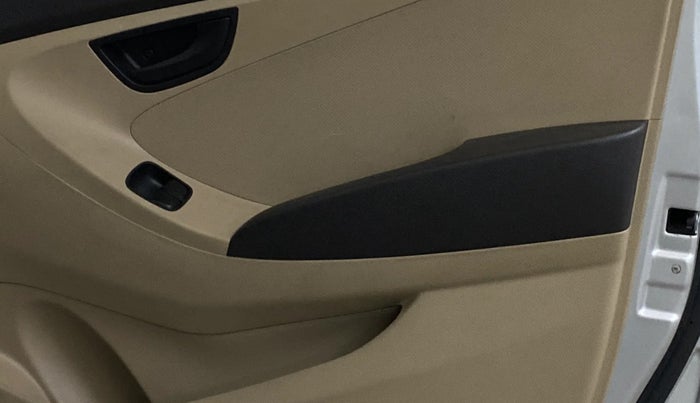 2017 Hyundai Eon ERA +, Petrol, Manual, 27,194 km, Driver Side Door Panels Control