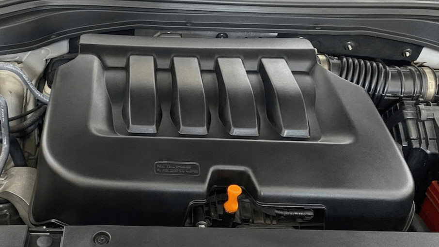 2021 Mahindra XUV700 AX 7 P AT 7 STR, Petrol, Automatic, 66,993 km, Engine View