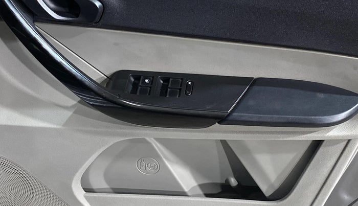 2020 Tata TIAGO NRG PETROL, Petrol, Manual, 44,242 km, Driver Side Door Panels Control
