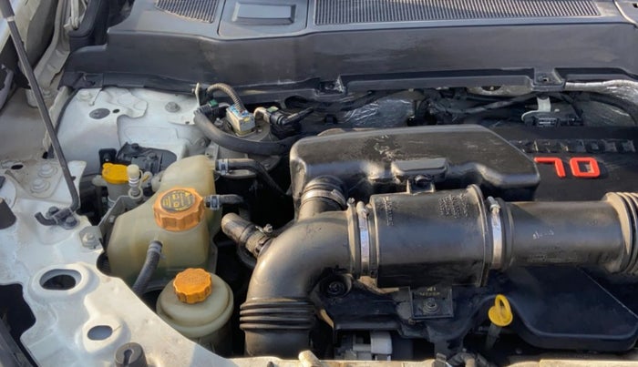 2020 Tata Harrier XZA 2.0L DUAL TONE, Diesel, Automatic, 1,22,626 km, Engine View - Right