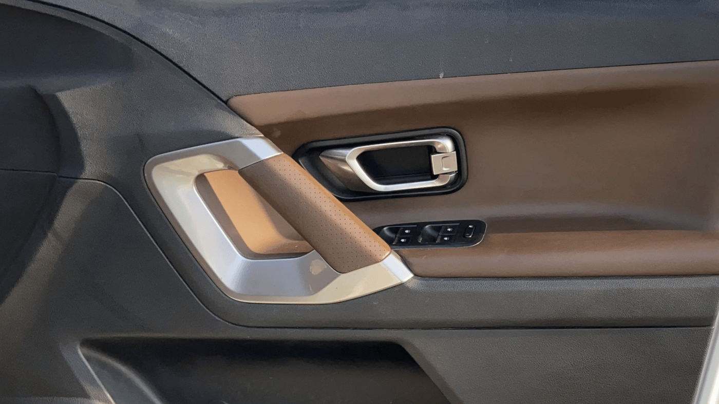 2020 Tata Harrier XZA 2.0L DUAL TONE, Diesel, Automatic, 1,22,626 km, Driver Side Door Panels Control
