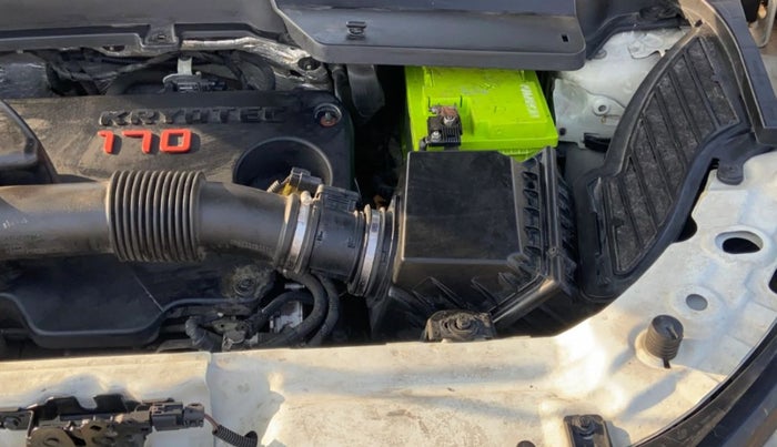 2020 Tata Harrier XZA 2.0L DUAL TONE, Diesel, Automatic, 1,22,626 km, Engine View - Left