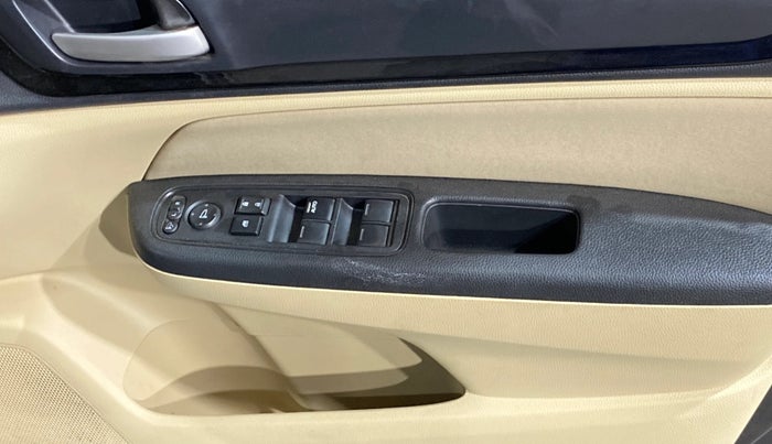 2021 Honda Amaze 1.2L I-VTEC S, Petrol, Manual, 69,144 km, Driver Side Door Panels Control