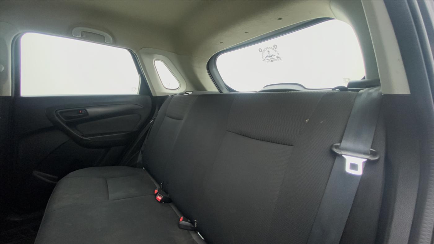 2021 Maruti Vitara Brezza LXI, Petrol, Manual, 14,947 km, Right Side Rear Door Cabin