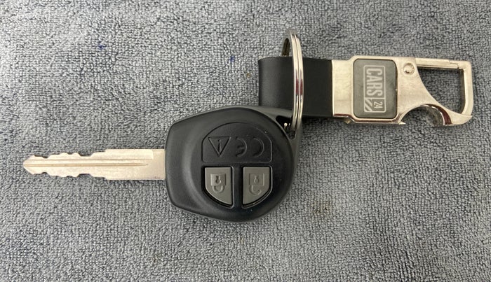 2021 Maruti Vitara Brezza LXI, Petrol, Manual, 14,947 km, Key Close Up